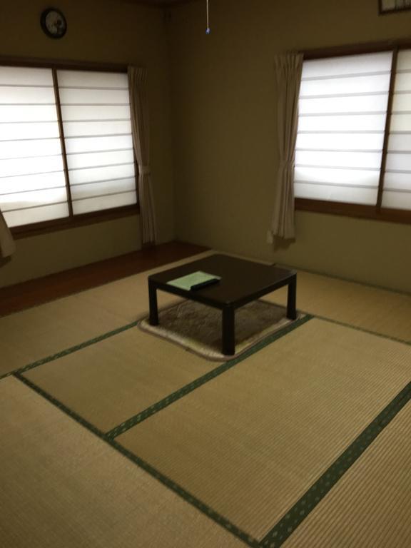 Pension Mitomo Kusatsu  Esterno foto